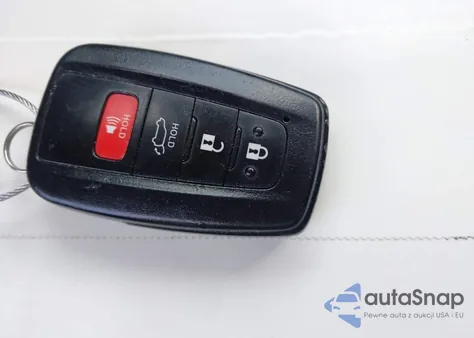 2021 Toyota Rav4 Limited из США, поврежденный, VIN 2T3N1RFV3MW189917